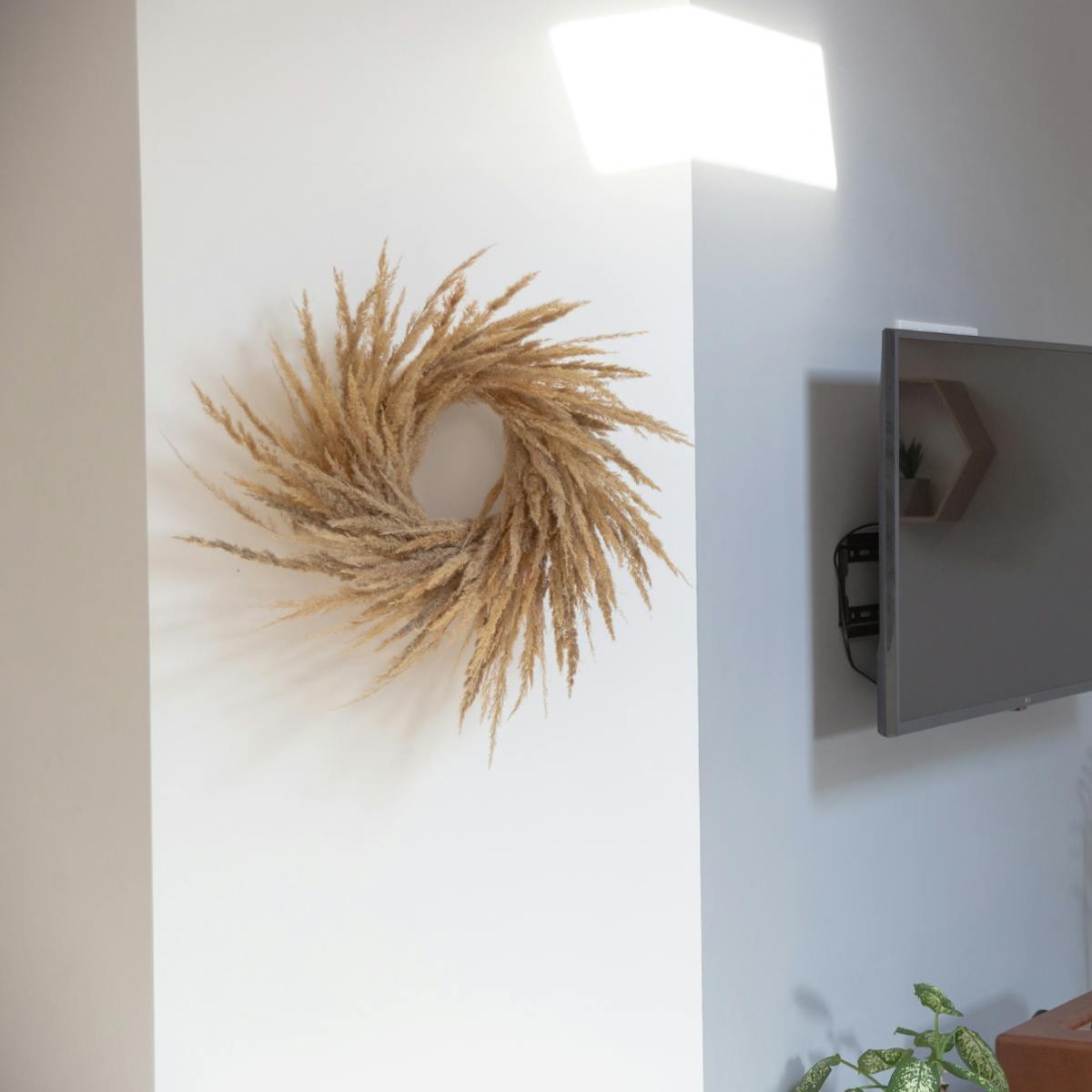 DIY Pampas Grass Wreath