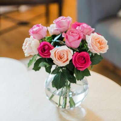 Rose Lover's Box in the vase
