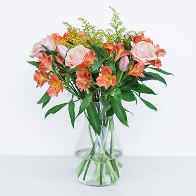 The Queen of Oakbay in the vase